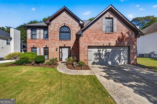 2376 Hampton Park Drive, Buford, GA 30519