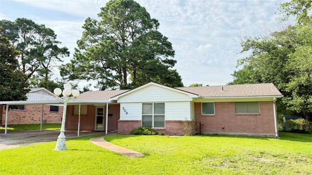 309 Glen Oaks, Bonham, TX 75418