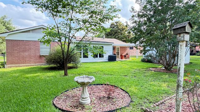 309 Glen Oaks, Bonham, TX 75418