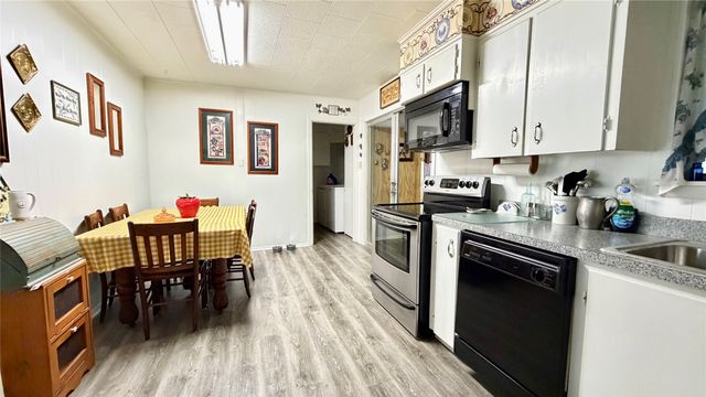 309 Glen Oaks, Bonham, TX 75418