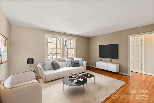 103 S Laurel Avenue, Charlotte, NC 28207