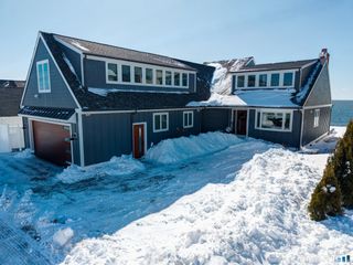 9 Loop Road, Clinton, CT 06413