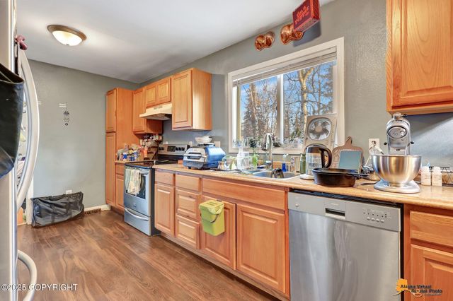 5303 Eielson Street, Anchorage, AK 99518