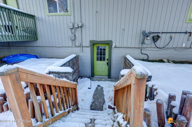 5303 Eielson Street, Anchorage, AK 99518