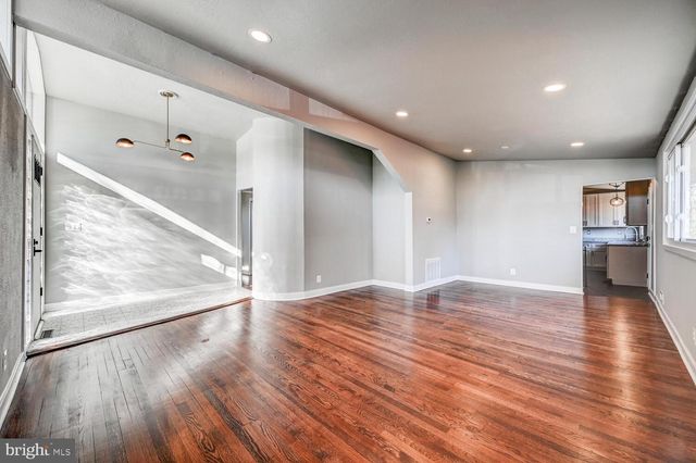 4712 OLD COURT RD, Pikesville, MD 21208