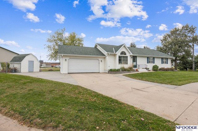 7506 N 285 Avenue Circle, Valley, NE 68064