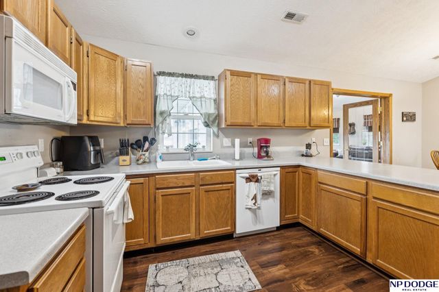 7506 N 285 Avenue Circle, Valley, NE 68064