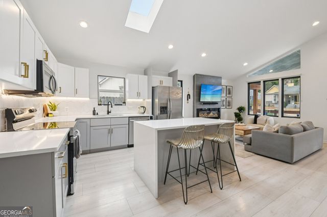 1074 Astor Avenue SW, Atlanta, GA 30310