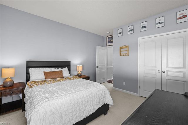 728 Angel Wing DR, Chesapeake, VA 23323