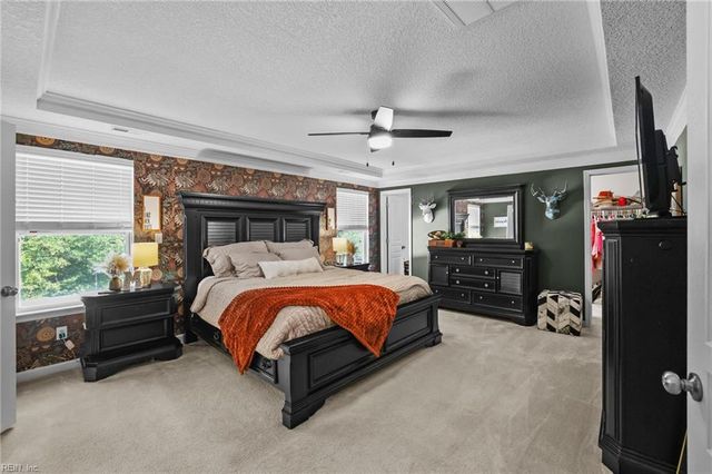 728 Angel Wing DR, Chesapeake, VA 23323