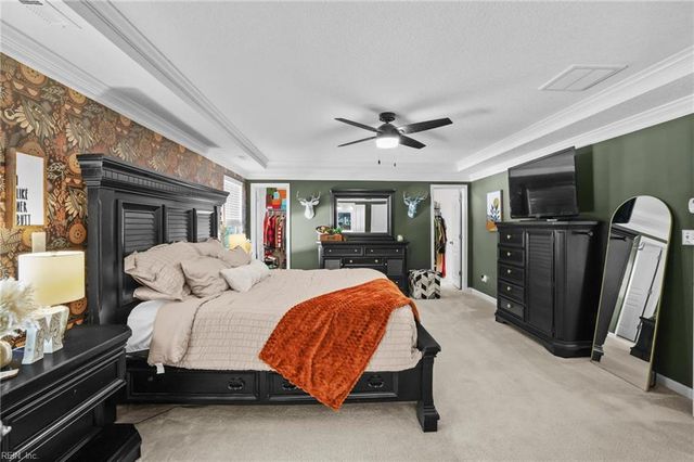 728 Angel Wing DR, Chesapeake, VA 23323
