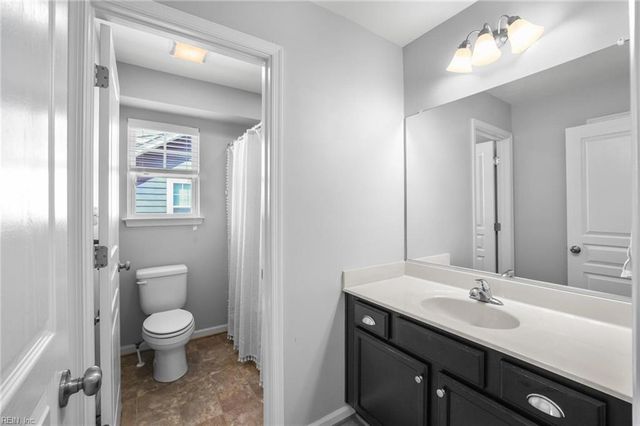 728 Angel Wing DR, Chesapeake, VA 23323