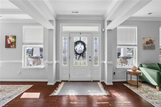 728 Angel Wing DR, Chesapeake, VA 23323
