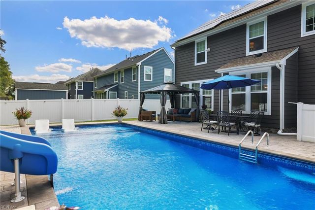 728 Angel Wing DR, Chesapeake, VA 23323