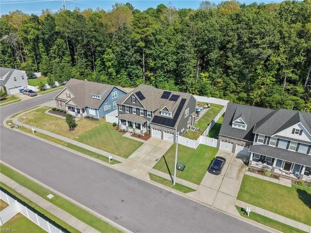 728 Angel Wing DR, Chesapeake, VA 23323