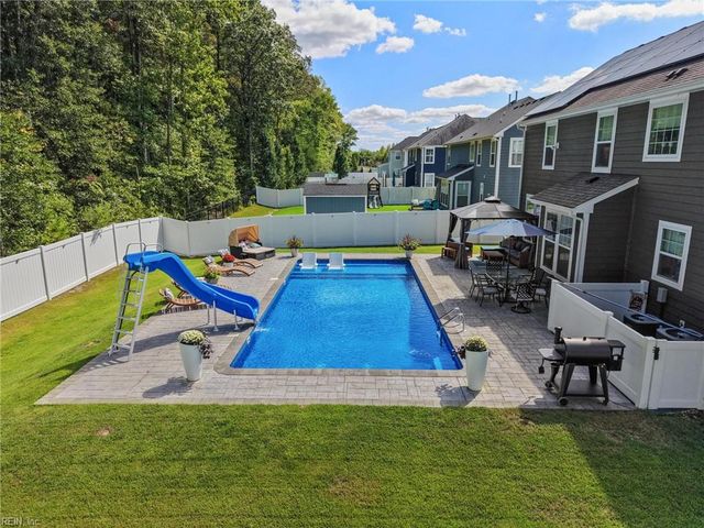 728 Angel Wing DR, Chesapeake, VA 23323