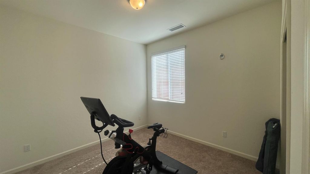 Image 10 of property listing at 2269 Cortner Street, Hanford, CA 93230