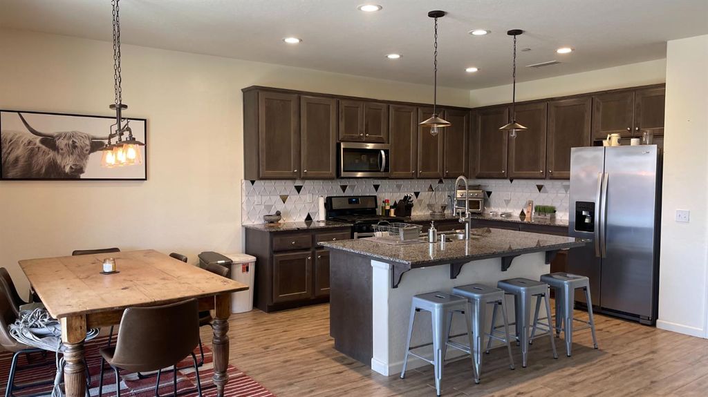 Image 16 of property listing at 2269 Cortner Street, Hanford, CA 93230