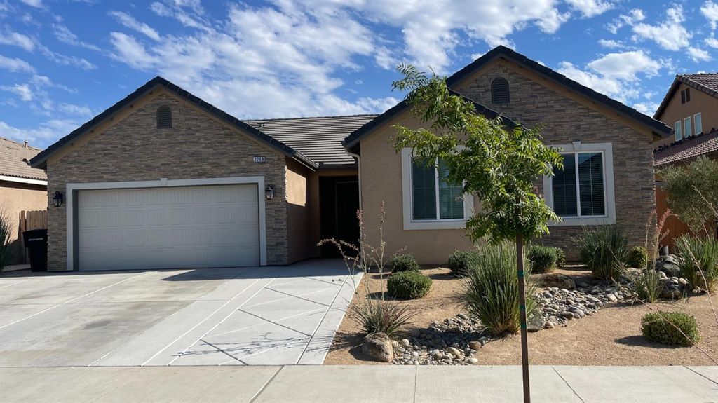 Image 2 of property listing at 2269 Cortner Street, Hanford, CA 93230