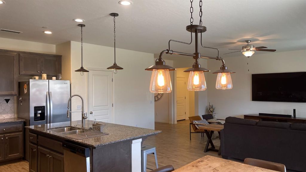 Image 20 of property listing at 2269 Cortner Street, Hanford, CA 93230