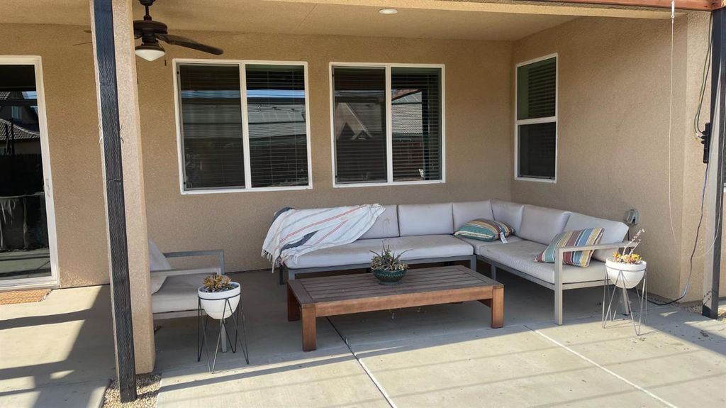 Image 32 of property listing at 2269 Cortner Street, Hanford, CA 93230
