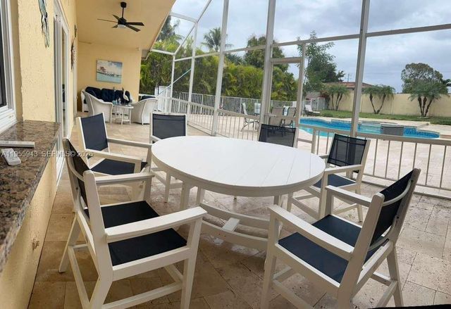 4199 NW 81st Ter, Coral Springs, FL 33065