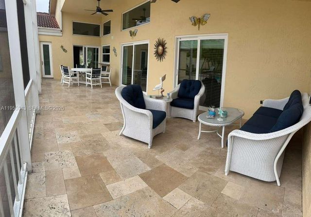 4199 NW 81st Ter, Coral Springs, FL 33065