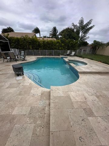 4199 NW 81st Ter, Coral Springs, FL 33065