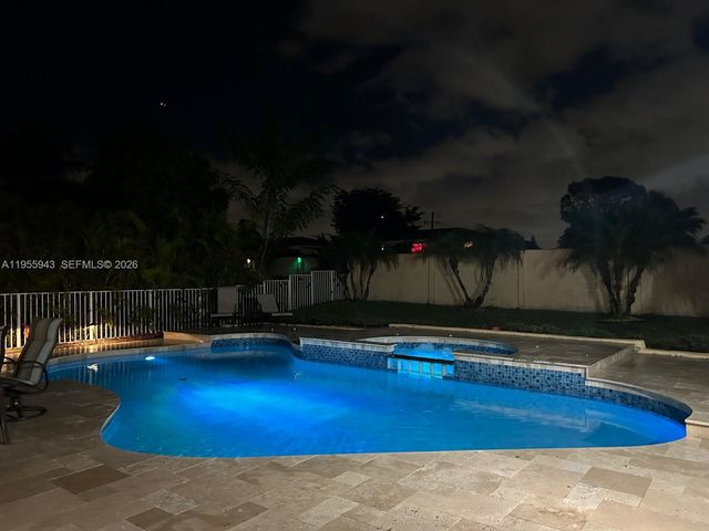 4199 NW 81st Ter, Coral Springs, FL 33065