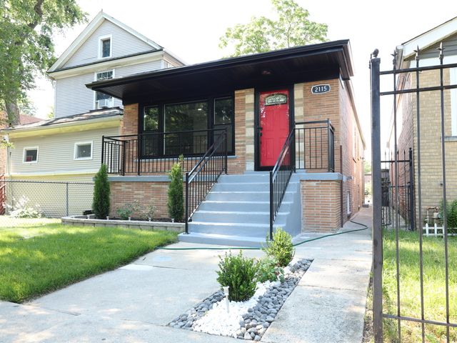 2115 W 68th Place, Chicago, IL 60636