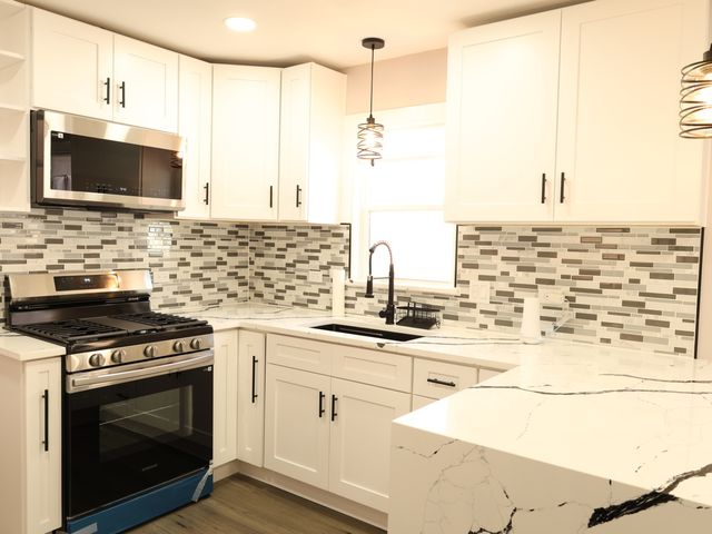 2115 W 68th Place, Chicago, IL 60636