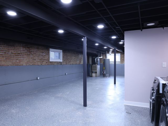 2115 W 68th Place, Chicago, IL 60636