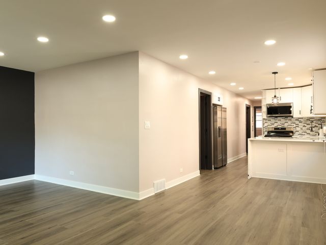 2115 W 68th Place, Chicago, IL 60636