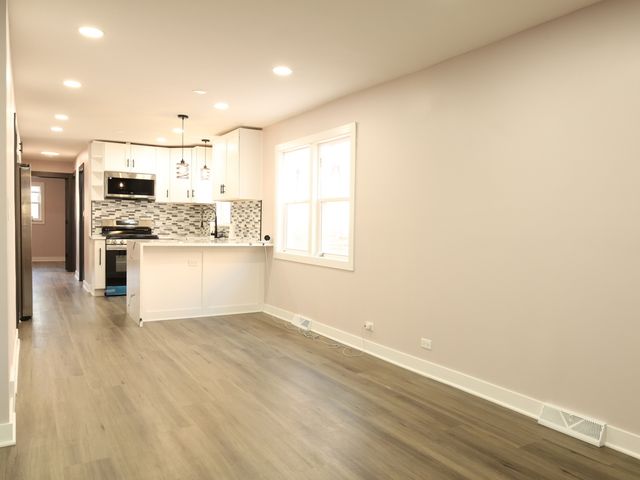 2115 W 68th Place, Chicago, IL 60636
