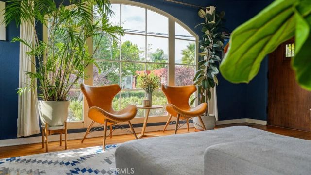 270 Clinton, Pasadena, CA 91103