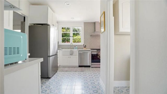 270 Clinton, Pasadena, CA 91103