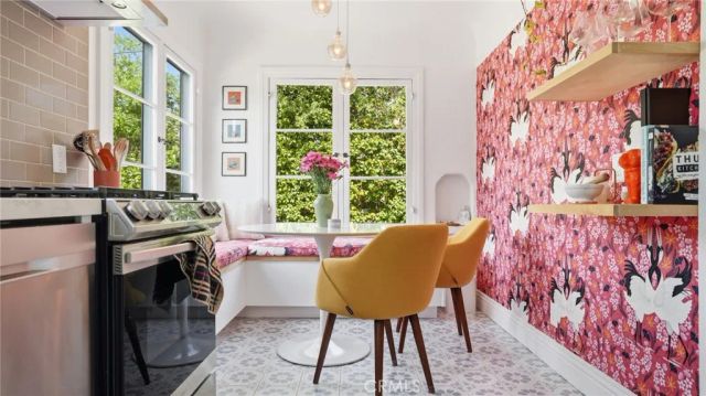 270 Clinton, Pasadena, CA 91103