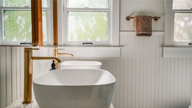 270 Clinton, Pasadena, CA 91103