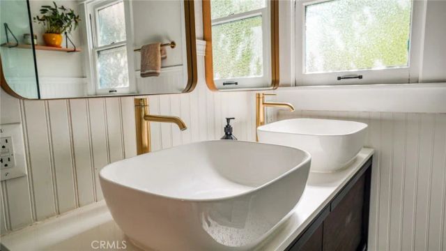 270 Clinton, Pasadena, CA 91103