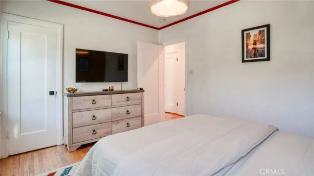 270 Clinton, Pasadena, CA 91103