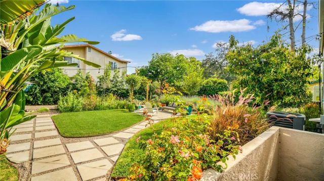 270 Clinton, Pasadena, CA 91103