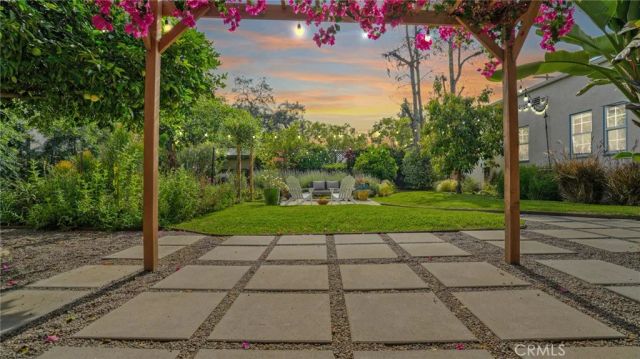 270 Clinton, Pasadena, CA 91103