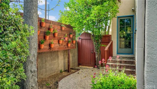 270 Clinton, Pasadena, CA 91103