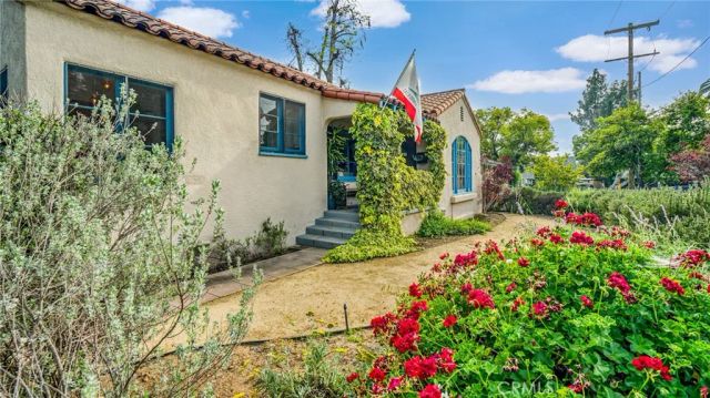 270 Clinton, Pasadena, CA 91103