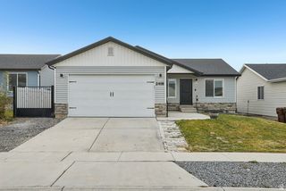 2418 E JIM BRIDGER DR, Eagle Mountain, UT 84005