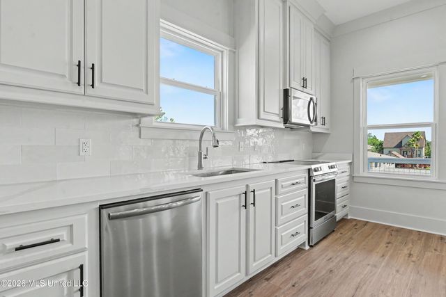4122 11th Avenue, Bay Saint Louis, MS 39520