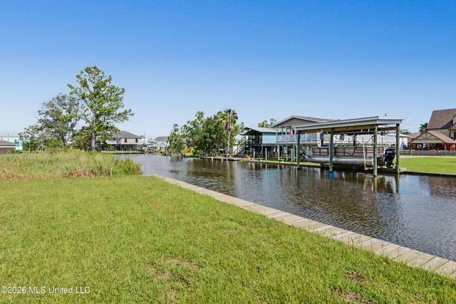4122 11th Avenue, Bay Saint Louis, MS 39520