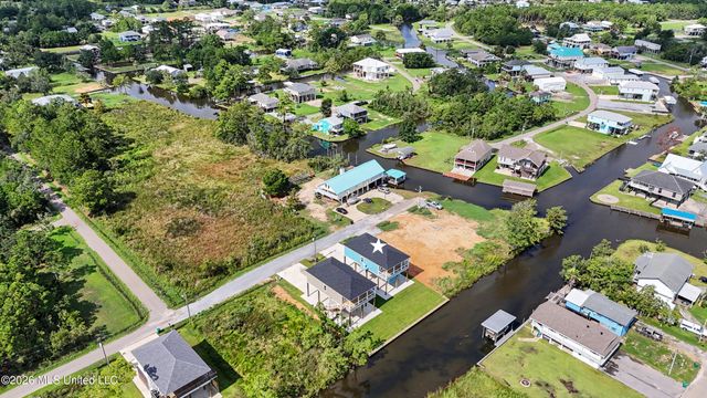 4122 11th Avenue, Bay Saint Louis, MS 39520