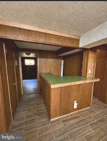 6703 WILBURN DR, Capitol Heights, MD 20743