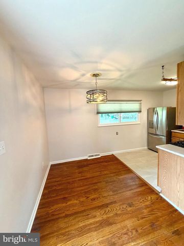 6703 WILBURN DR, Capitol Heights, MD 20743